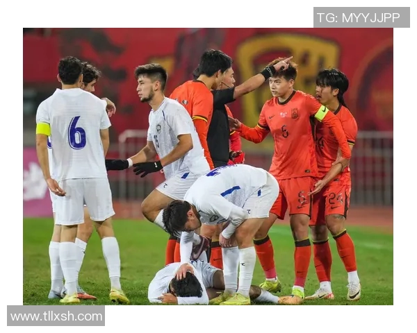 中国足球迎战乌兹别克斯坦全力争胜期待精彩对决与激情瞬间